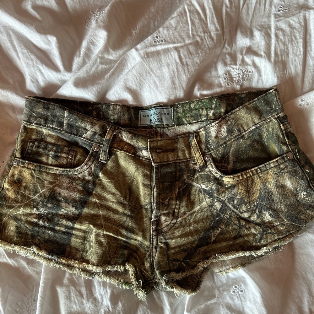 Camo revice shorts